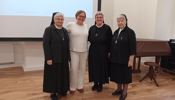 Vorstand der AGFO mit der Referentin Dr. Agnes Rosenhauer